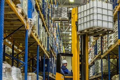 Elevating driven carts